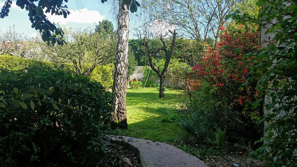 Chambre Avec Jardin Pierre Curie Bry-sur-Marne Buitenkant foto